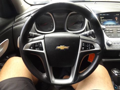 Used 2017 Chevrolet Equinox LT w/ Convenience Package FWD image 13