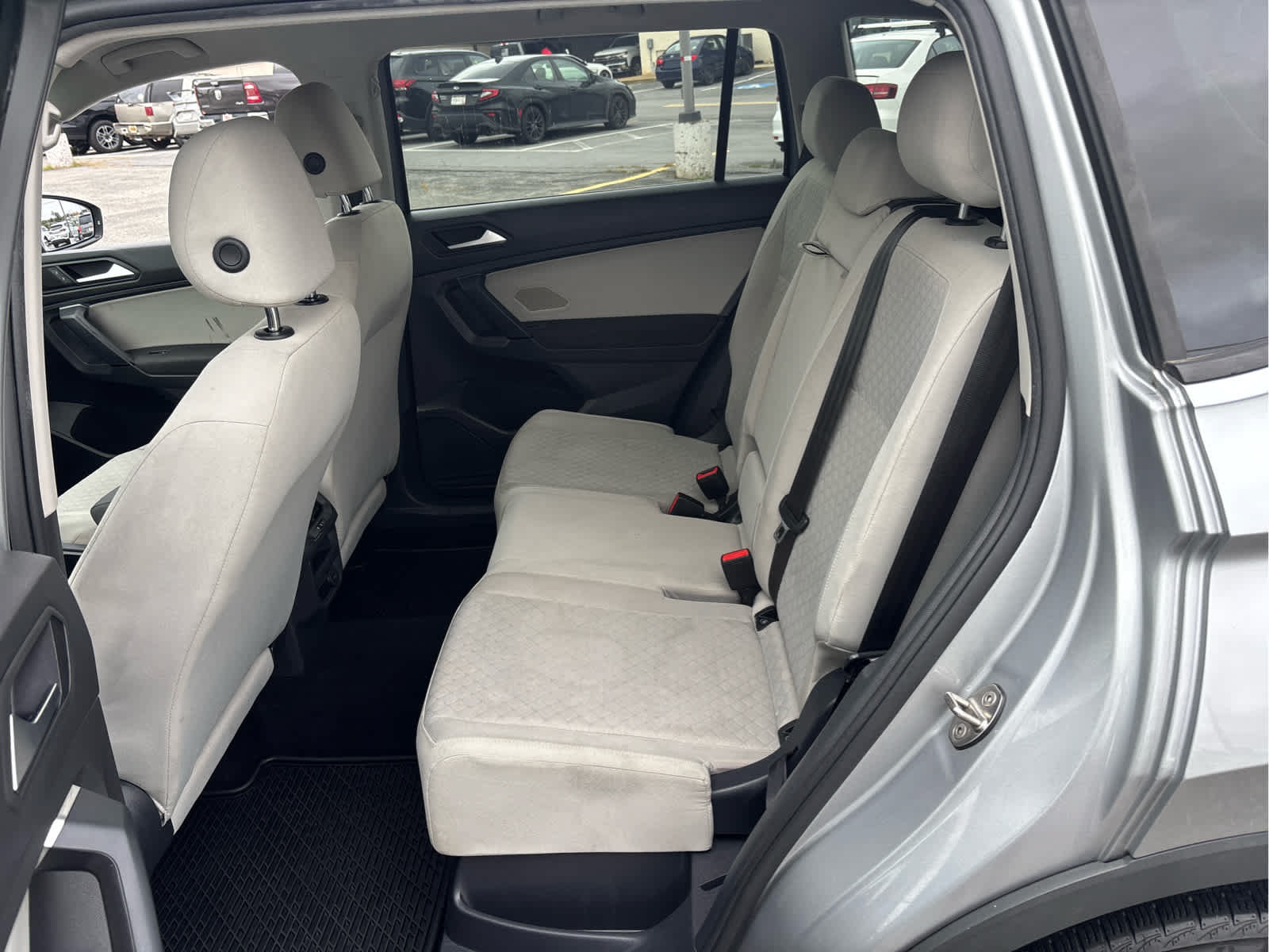 Used 2019 Volkswagen Tiguan S w/ Driver Assistance Package AWD/4WD image 25