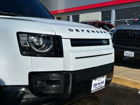 Used 2022 Land Rover Defender 90 V8 AWD/4WD image 4
