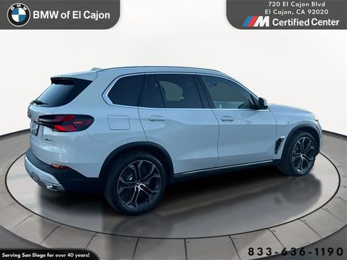 New 2026 BMW X5 sDrive40i image 5