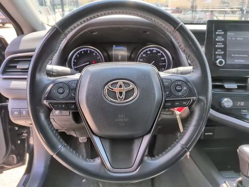 Used 2023 Toyota Camry SE FWD image 16