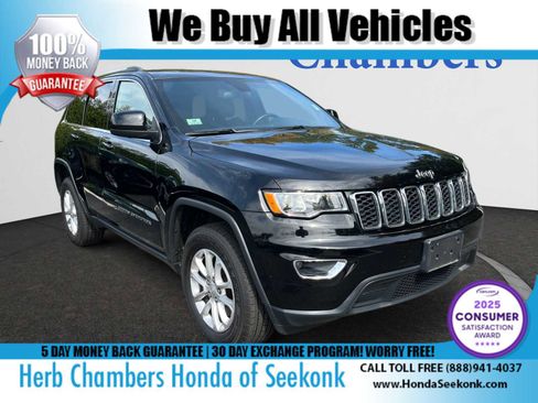 Used 2021 Jeep Grand Cherokee Laredo image 1