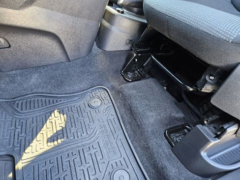 Used 2018 Ford Transit Connect XL image 15