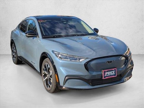 Used 2023 Ford Mustang Mach-E Premium image 3