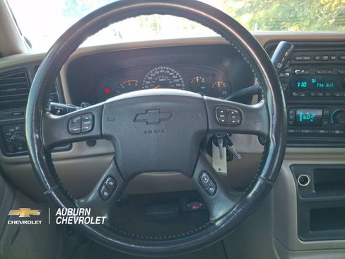 Used 2005 Chevrolet Silverado 2500 LT w/ Heavy-Duty Power Package AWD/4WD image 10