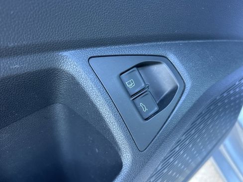 Used 2024 Volkswagen Jetta SE image 16