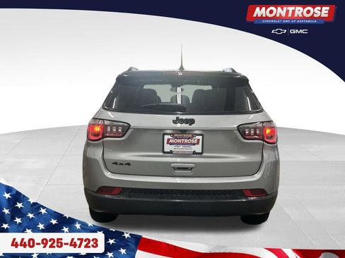 Used 2023 Jeep Compass Latitude w/ Convenience Group AWD/4WD image 4