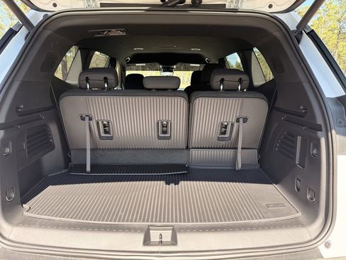 New 2026 GMC Acadia Elevation w/ LPO, Floor Liner Package FWD image 10