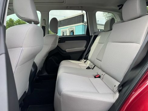 Used 2015 Subaru Forester 2.5i Premium AWD/4WD image 12