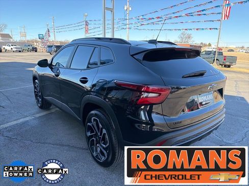 Used 2025 Chevrolet Trax RS w/ Driver Confidence Package image 5