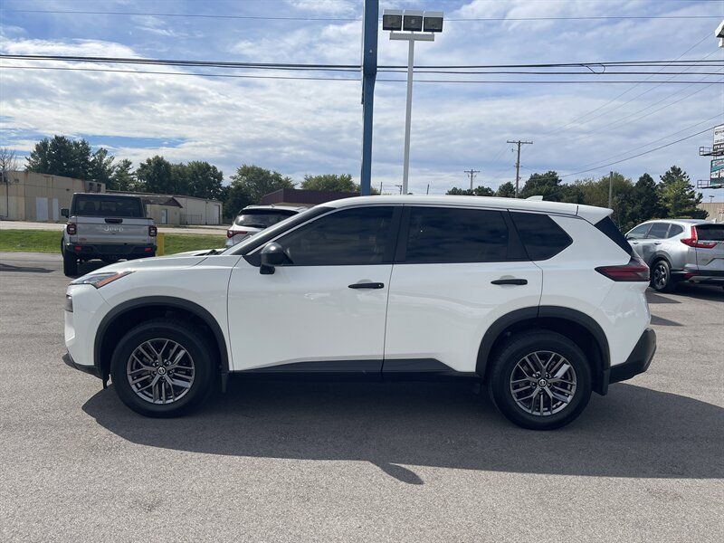 Used 2021 Nissan Rogue S FWD image 6