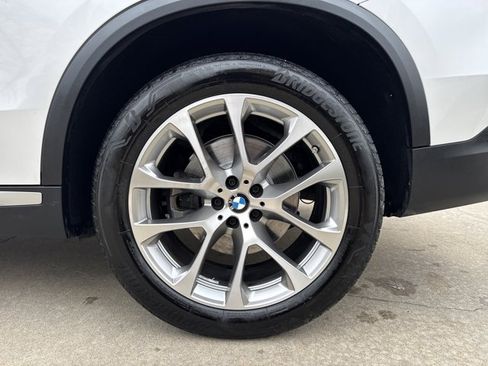 Certified 2024 BMW X5 xDrive40i w/ Premium Package image 28