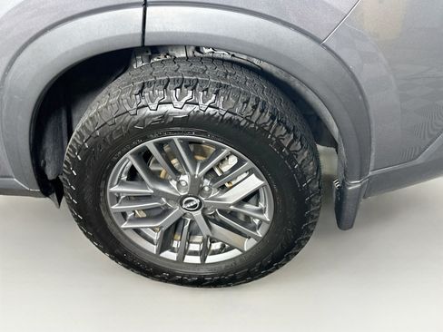 Used 2023 Nissan Rogue S AWD/4WD image 11