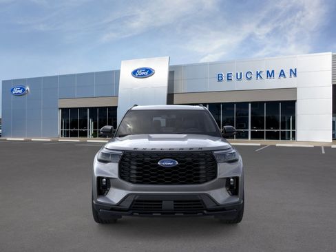 New 2026 Ford Explorer ST-Line w/ ST-Line Street Pack AWD/4WD image 2