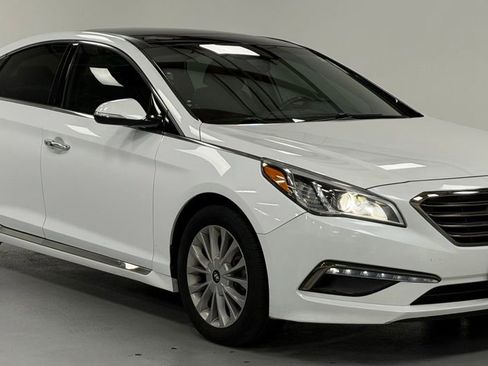 Used 2015 Hyundai Sonata Limited w/ Option Group 05 FWD image 6
