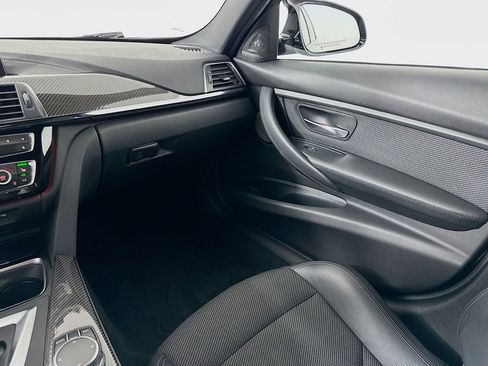 Used 2018 BMW M3 image 23