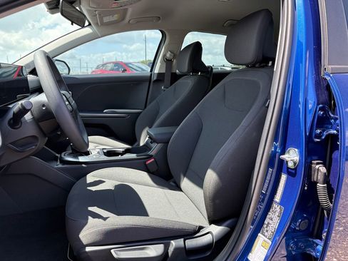 New 2026 Kia K4 LXS image 11