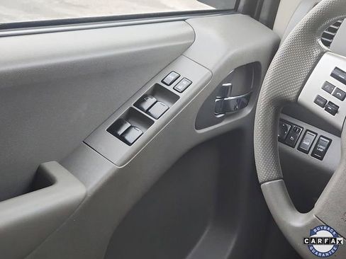 Used 2020 Nissan Frontier SV w/ Midnight Edition Floor Mats AWD/4WD image 11