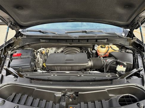 Used 2022 GMC Yukon SLE image 22