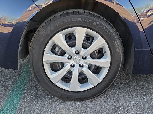 Used 2023 Toyota Corolla LE image 8