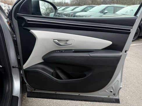 Used 2023 Hyundai Tucson SE image 14