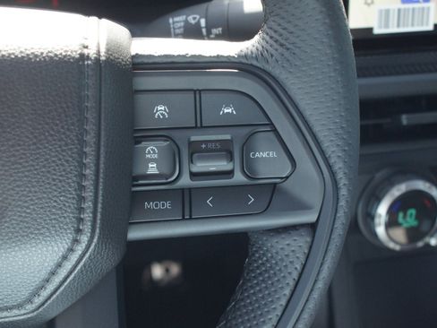 Used 2026 Toyota Tacoma TRD Pro AWD/4WD image 11