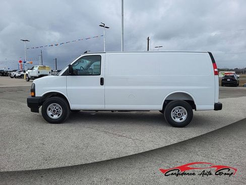 New 2025 GMC Savana 2500 Work Van w/ Driver Convenience Package image 1