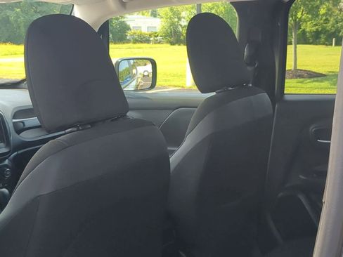 Used 2020 Jeep Renegade Altitude image 19