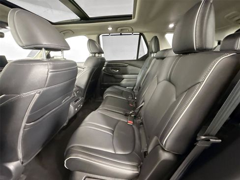 Used 2024 Honda Pilot Elite image 31