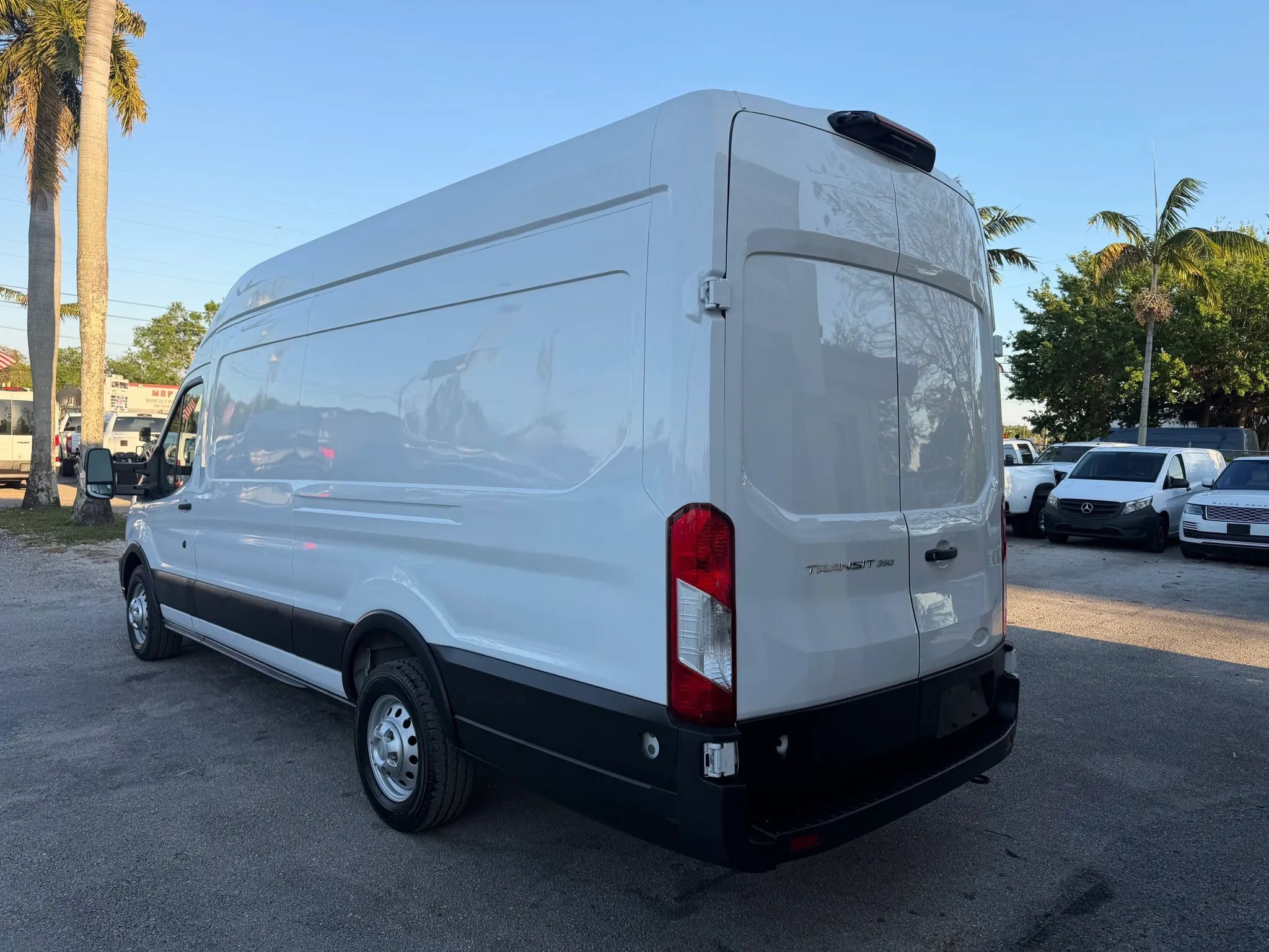 Used 2023 Ford Transit 350 148 High Roof Extended AWD w/ Load Area Protection Package image 3