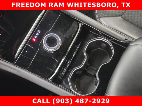 Used 2022 Jeep Grand Cherokee L Laredo AWD/4WD image 15