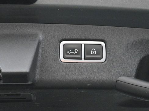 Used 2021 Kia Sorento SX Prestige image 10