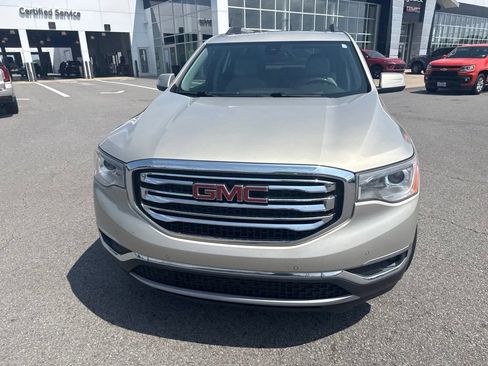 Used 2017 GMC Acadia SLT AWD/4WD image 2