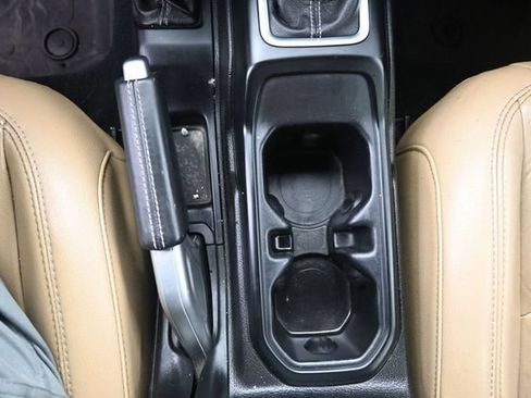 Used 2018 Jeep Wrangler Unlimited Rubicon AWD/4WD image 29