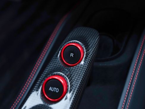 Used 2021 Ferrari F8 Tributo RWD image 57