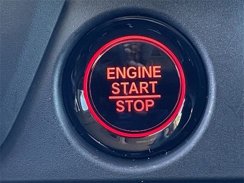 New 2025 Honda Pilot Touring image 21