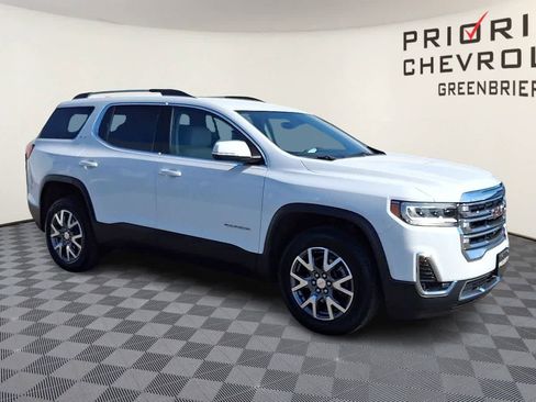 Certified 2023 GMC Acadia SLT image 2