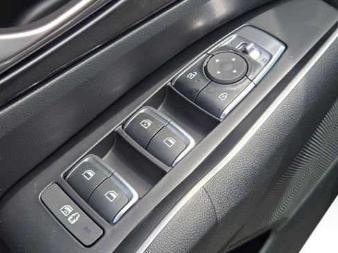 New 2026 Kia Sorento LX FWD image 16