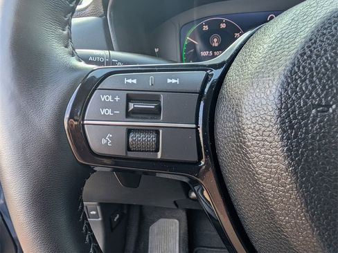 Certified 2025 Honda Accord Touring image 22