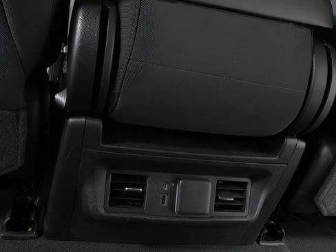 Used 2023 Chevrolet Silverado 1500 LT AWD/4WD image 11