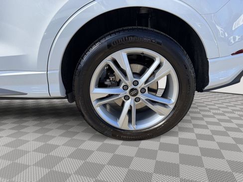 Used 2023 Audi Q3 2.0T Premium w/ Convenience Package image 8