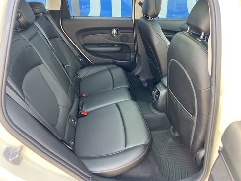 Used 2016 MINI Cooper Clubman image 14