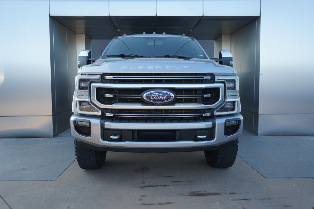 Used 2022 Ford F250 Platinum w/ Tremor Off-Road Package AWD/4WD image 4