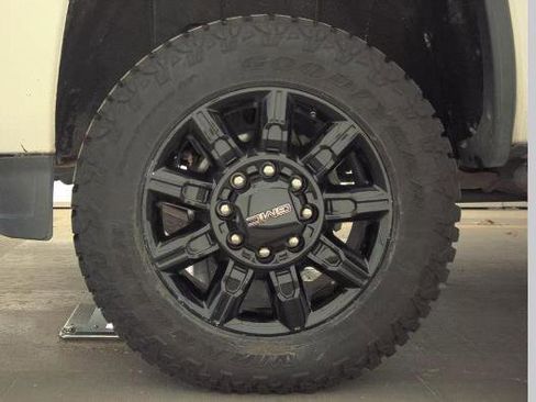 Used 2016 GMC Sierra 2500 Denali w/ Duramax Plus Package image 7