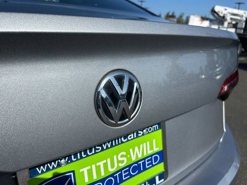 Used 2021 Volkswagen Jetta SE FWD image 32