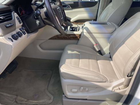 Used 2016 GMC Yukon Denali w/ Open Road Package image 21