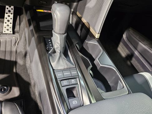 Certified 2025 Toyota Camry SE FWD image 32