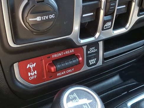 Used 2021 Jeep Wrangler Unlimited Rubicon w/ LED Lighting Group AWD/4WD image 29