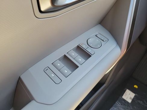 New 2027 Kia Seltos S FWD image 25