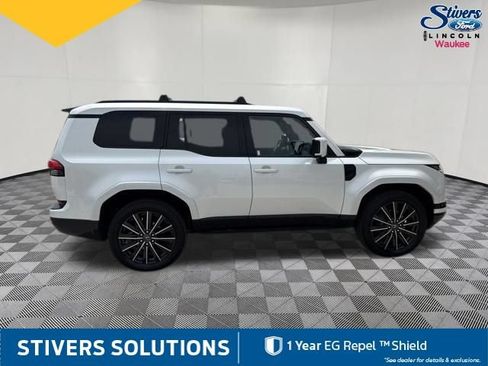 Used 2024 Lexus GX 550 w/ Accessory Package (2T) AWD/4WD image 5